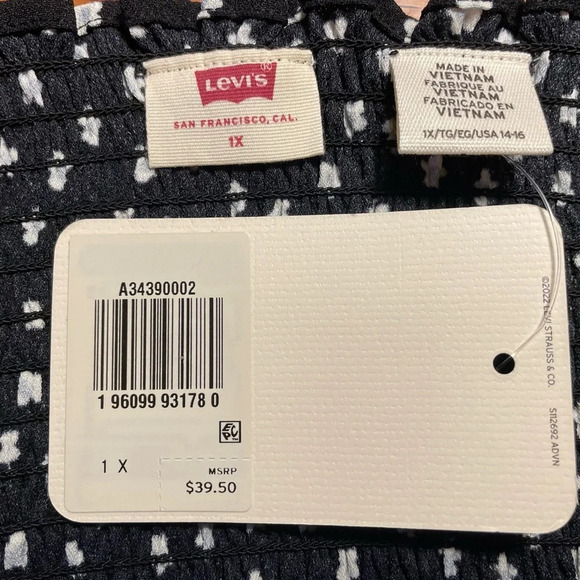 Levi’s NWT Deliah Simple Daisy Caviar Black/White Floral Smocked Cami Tie Strap - Picture 8 of 16
